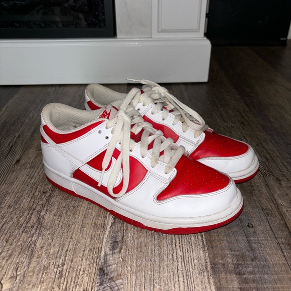 RED AND WHITE LOW DUNKS - Picture 1 of 3